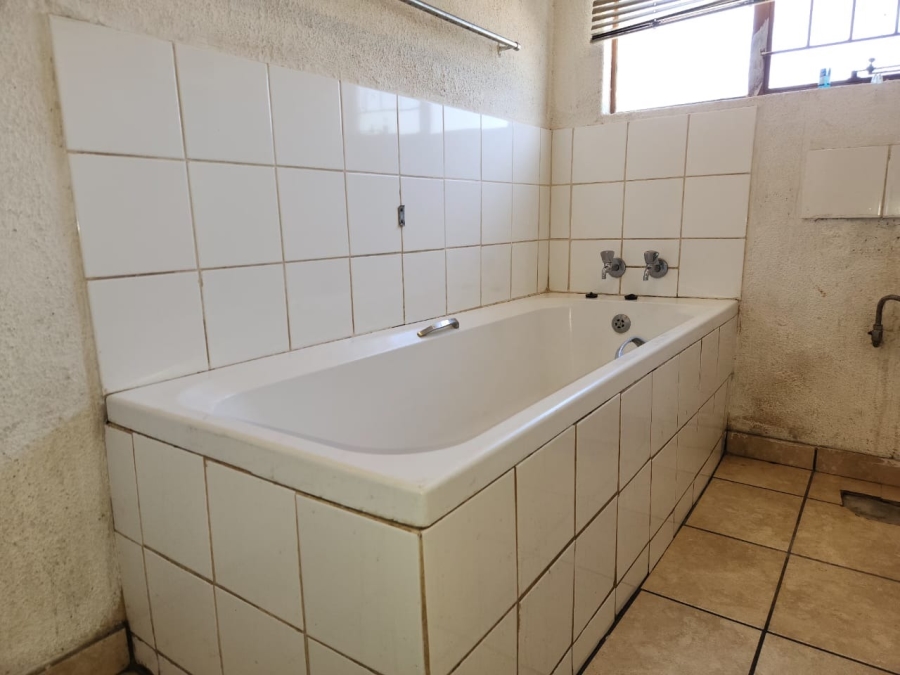 3 Bedroom Property for Sale in Tlhabane West North West